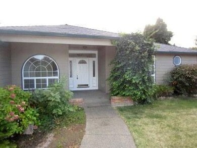 1351 Foxwood Dr, Medford, OR 97504 - photo 4