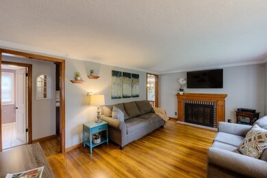 20 Anthony St, Agawam, MA 01001 - photo 7