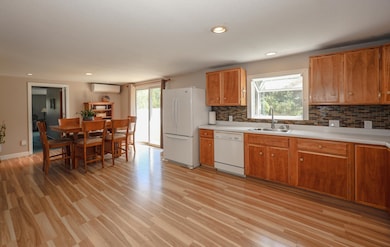 50 Dutton Rd, Pelham, NH 03076 - photo 6