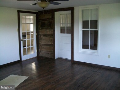 13724 Back Rd, Strasburg, VA 22657 - photo 3