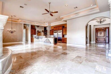 1721 S Jay Pl Chandler AZ-small-006-Livi