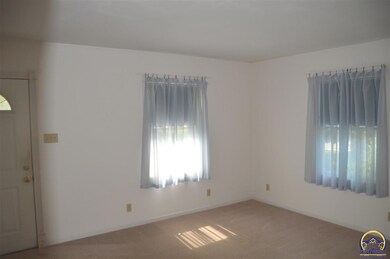 1115 SW Orleans St, Topeka, KS 66604 - photo 2