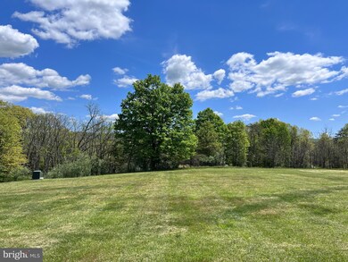 5266 Virginia Line Rd, Berkeley Springs, WV 25411 - photo 4