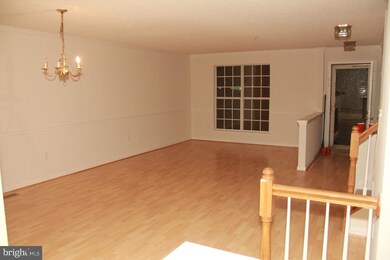 13008 Cottage Field Ln, Germantown, MD 20874 - photo 2