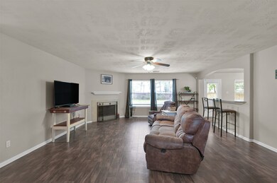 6715 Grant Dr, Magnolia, TX 77354 - photo 6