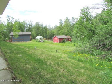 111-146913 Back yard