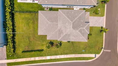 8286 Fishers Island Way, Boca Raton, FL 33434 - photo 2