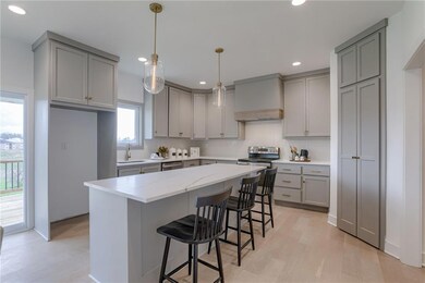 1849 Arbor Trail, Liberty, MO 64068 - photo 5