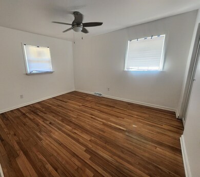 851 Johnson St, Gary, IN 46402 - photo 6