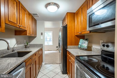 9025 Lambskin Ln, Columbia, MD 21045 - photo 2