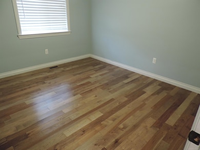 11036 Stephens Rd, Warren, MI 48089 - photo 6