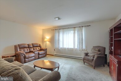 4 Ardmore Dr, Hummelstown, PA 17036 - photo 2