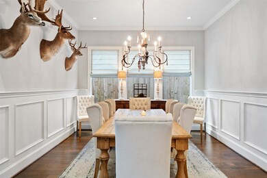 1301 Chamboard Ln, Houston, TX 77018 - photo 7