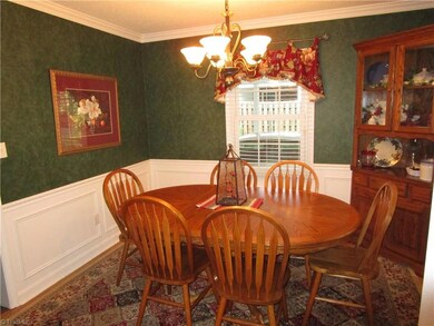 614 Eastwood Dr, Asheboro, NC 27205 - photo 6