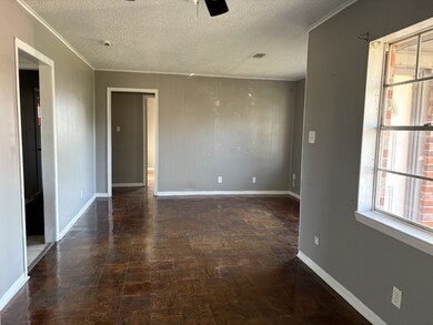 10114 Woodwick St, Houston, TX 77016 - photo 4
