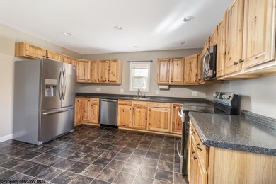 988 Oak St, Anmoore, WV 26323 - photo 7