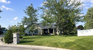 1450 Silver Lake Dr, Bucyrus, OH 44820 - photo 2