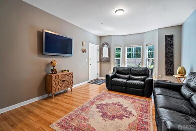 86 Forest Dr, Piscataway, NJ 08854 - photo 5