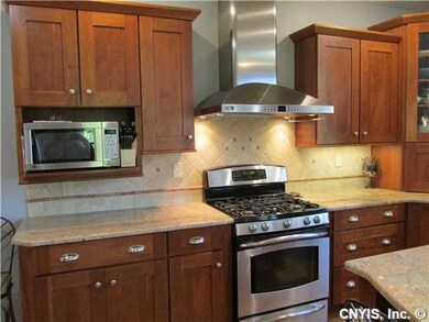Kitchen. DESIGNER DREAM KITCHEN....VERY IMPRESSIVE