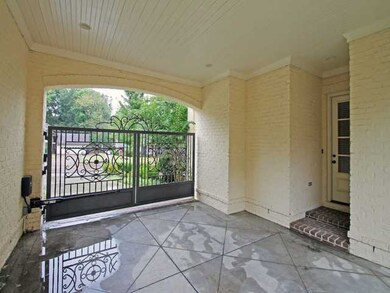 Electronic Gate