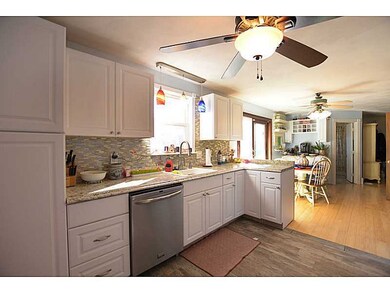 129 Dawn Marie Ct, North Kingstown, RI 02852 - photo 2