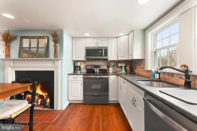 4005 Lower Rd, Levittown, PA 19056 - photo 7