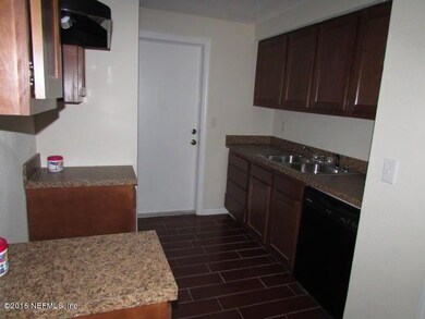 8010 Congaree Ct N, Jacksonville, FL 32211 - photo 5