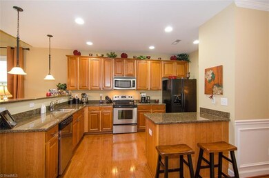 4505 Treebark Ln, High Point, NC 27265 - photo 7