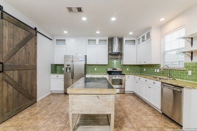 7819 Dunhill Coach unit 2, San Antonio, TX 78255 - photo 6