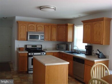 2210 Hendricks Rd, Pennsburg, PA 18073 - photo 6