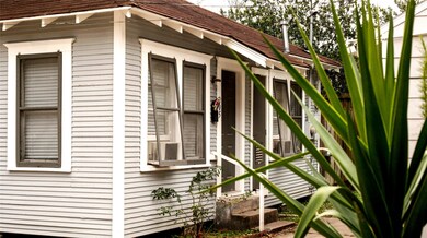 605 Enid St, Houston, TX 77009 - photo 6