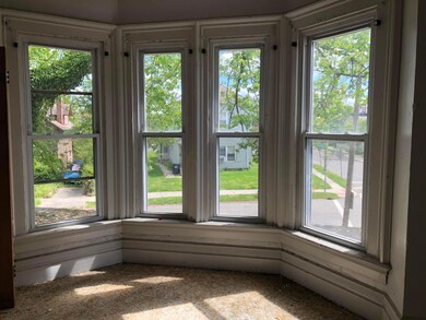 130 W Locust Upstairs