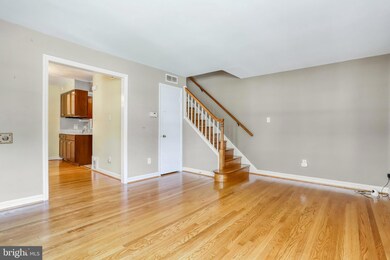 6941 Westhampton Dr, Alexandria, VA 22307 - photo 4