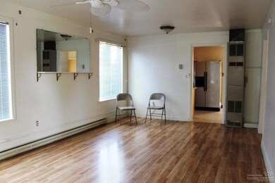 116 SW 3rd St, Redmond, OR 97756 - photo 2