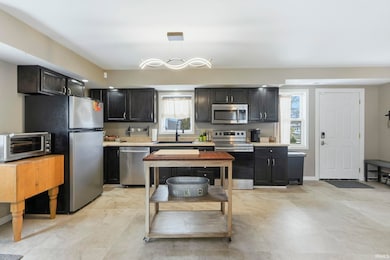 3302 Mcarthur Dr, Fort Wayne, IN 46809 - photo 6