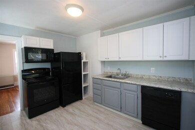 26 Boush St, Kittery, ME 03904 - photo 4