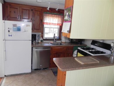 12 Circuit Rd E, West Yarmouth, MA 02673 - photo 5