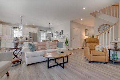 3 Honeysuckle Dr, Old Orchard Beach, ME 04064 - photo 4