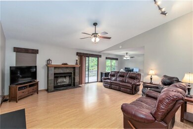 4 Islip Ln, Bella Vista, AR 72714 - photo 5