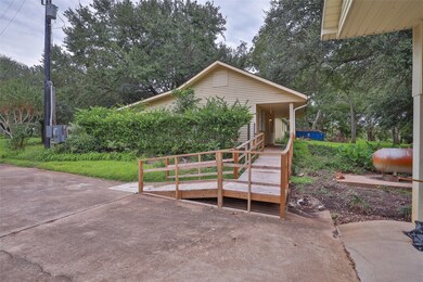 227 Fm 723 Rd, Rosenberg, TX 77471 - photo 4