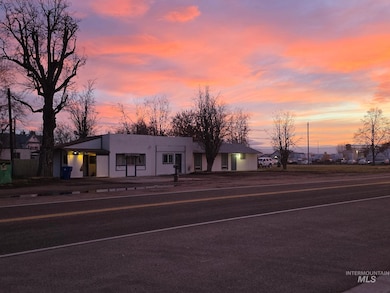 321 Southeast Ave, New Plymouth, ID 83655 - photo 7