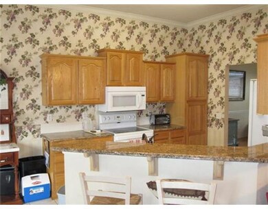 703 SW Maidstone Ave, Bentonville, AR 72712 - photo 4