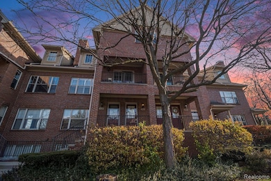 1441 S Main St unit 38, Royal Oak, MI 48067 - photo 2