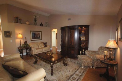 Brush Ln - Family Room