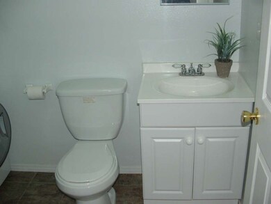 2315 S Pinebrook Ln, Des Moines, WA 98198 - photo 7