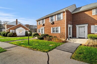 102 Emerson Gardens Rd unit 102, Lexington, MA 02420 - photo 2