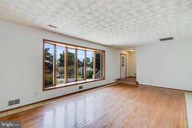 35840 Army Navy Dr, Mechanicsville, MD 20659 - photo 4