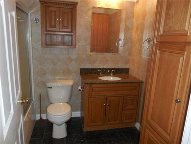 387 Angell St unit 2, Providence, RI 02906 - photo 6