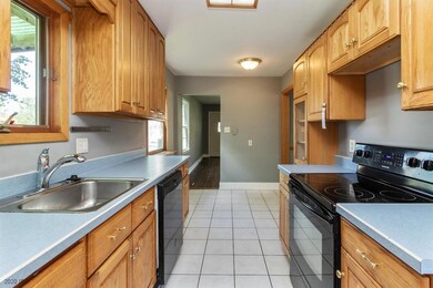 1005 69th St, Windsor Heights, IA 50324 - photo 5