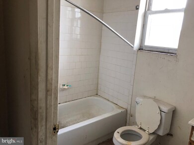 2930 E Madison St, Baltimore, MD 21205 - photo 6